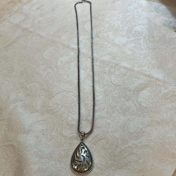 Pear Shaped Silver-Tone “Beaded Edge” Medallion Charm Adjustable Pendant - Picture 5 of 7